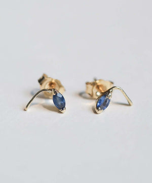 round cut blue sapphires set in 14k gold stud earrings handcrafted macha studio brooklyn new york