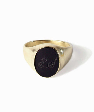 Mens Engraved Onyx oval signet ring  14k yellow gold macha studio brooklyn new york