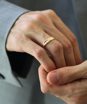 Molten Wedding Band (Tall) in Yellow Gold