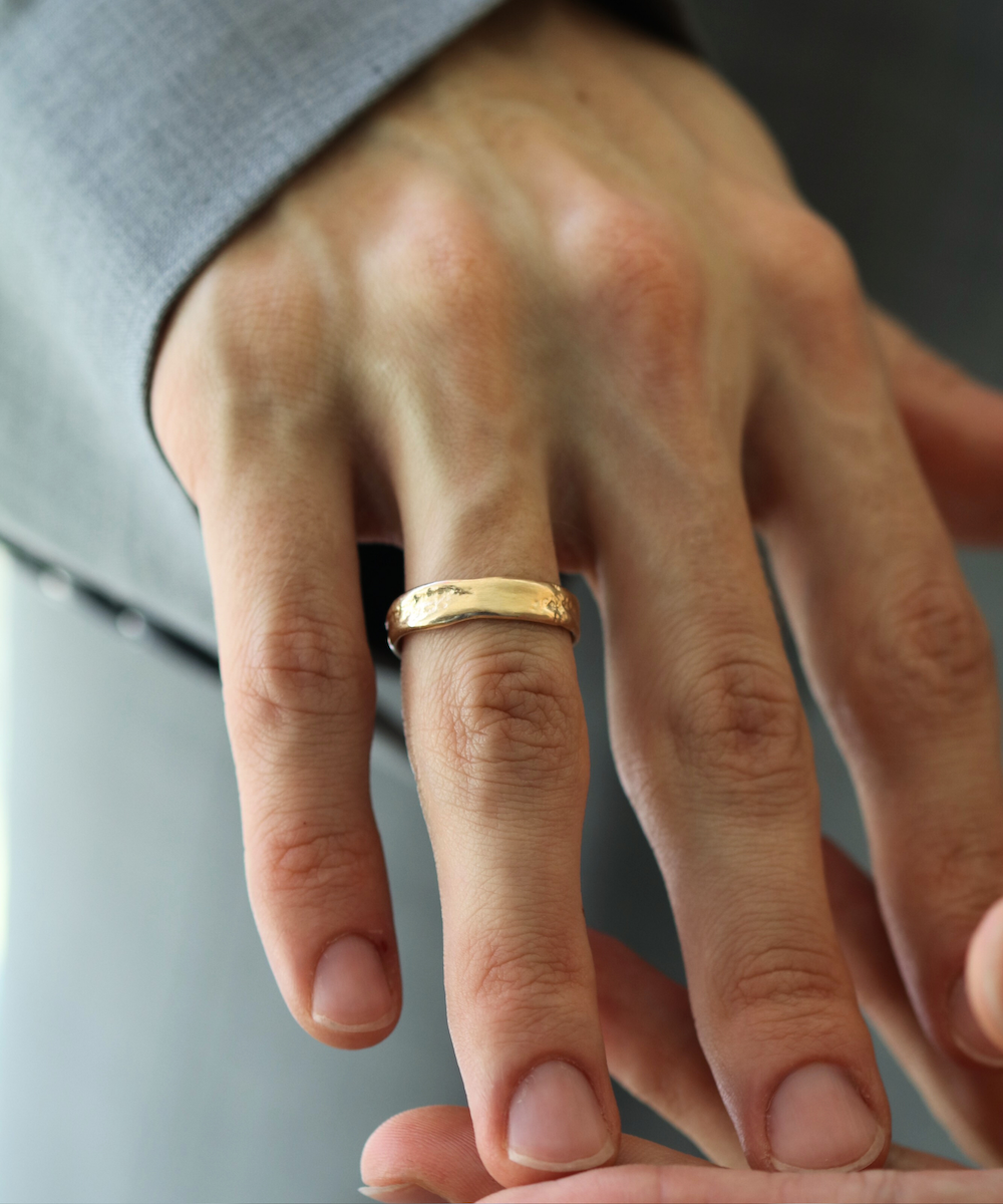 Molten Wedding Band (Tall) in Yellow Gold