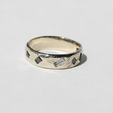 Tundra Gold Band with Monochrome Baguette Diamonds