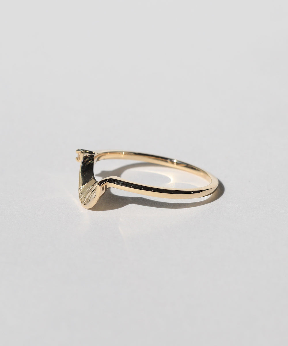 white diamond gold band ring 14k gold 