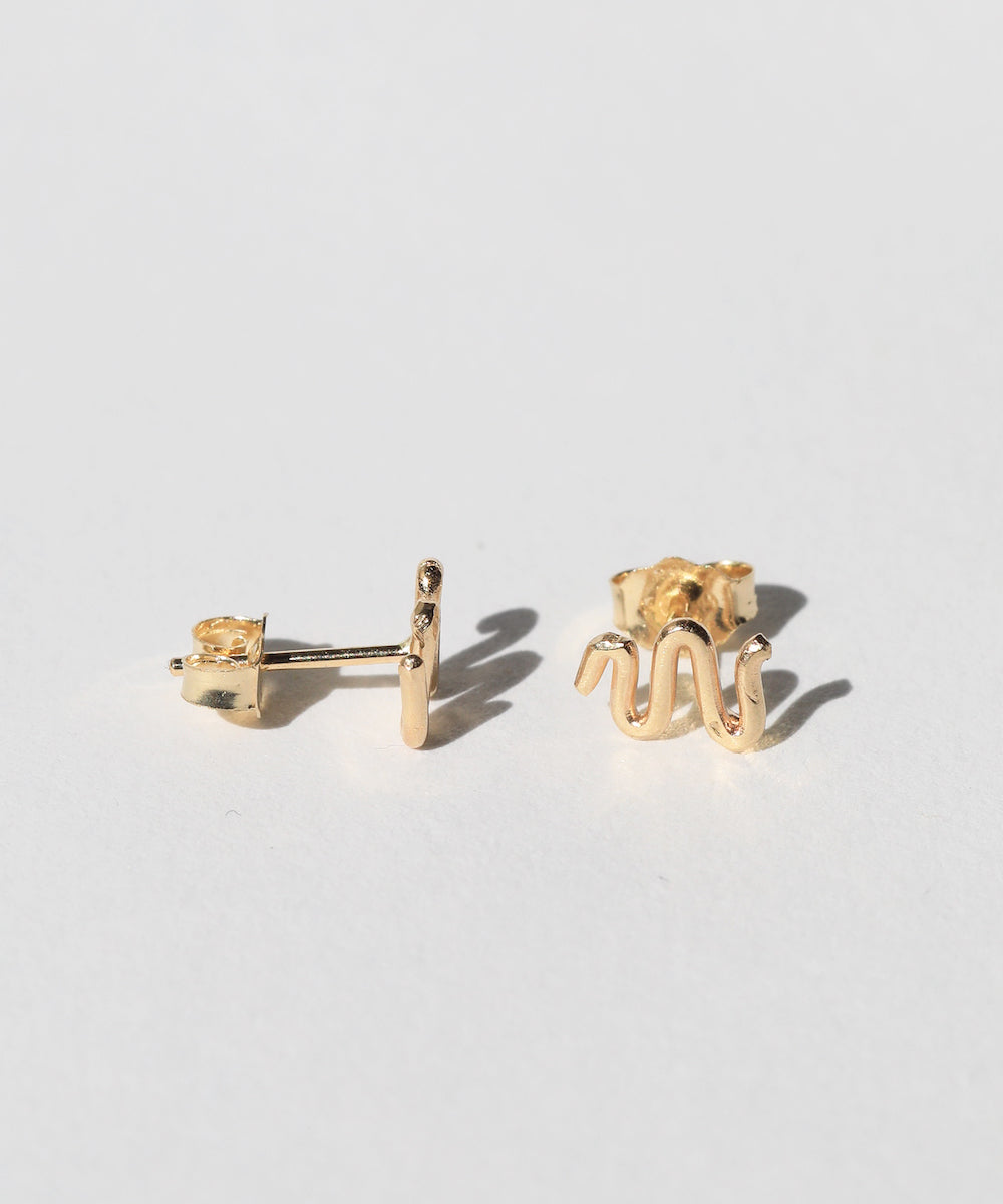ripple stud 14k gold stud earring Brooklyn New York 