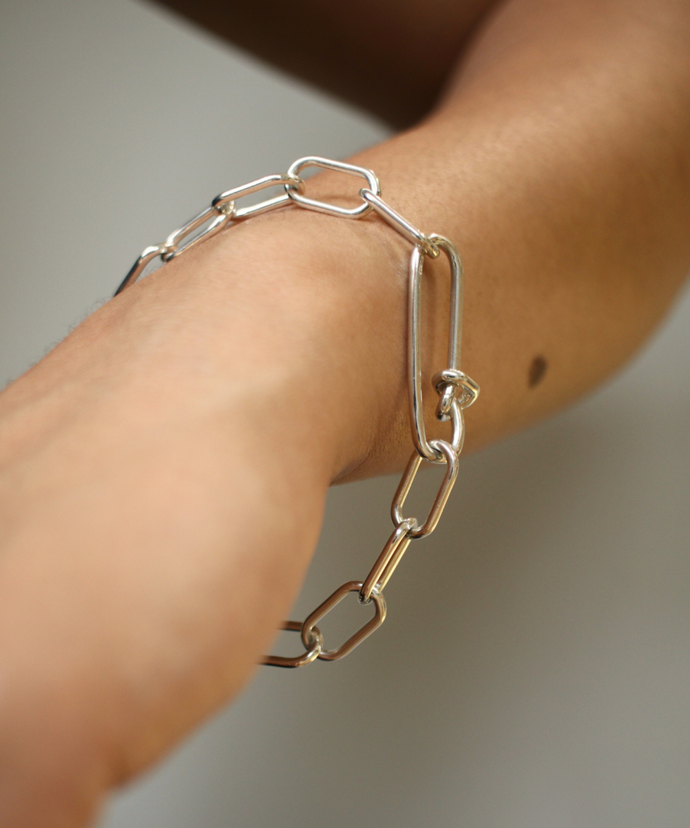 Lightweight Love Link Bracelet Silver