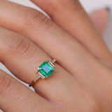 Vanna Ring with Emerald
