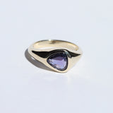 Fontana Signet Ring with Purple Sapphire (14K yellow gold)
