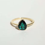 pear emerald 14k recycled yellow gold band alternative bezel greenpoint Brooklyn New York City 11222