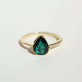 pear emerald 14k recycled yellow gold band alternative bezel greenpoint Brooklyn New York City 11222