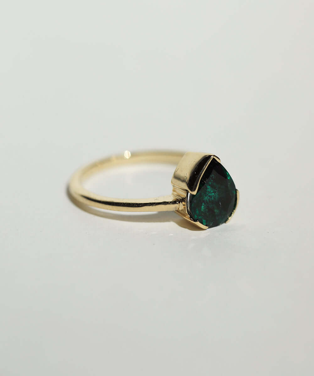 pear emerald 14k recycled yellow gold band alternative bezel greenpoint Brooklyn New York City 11222