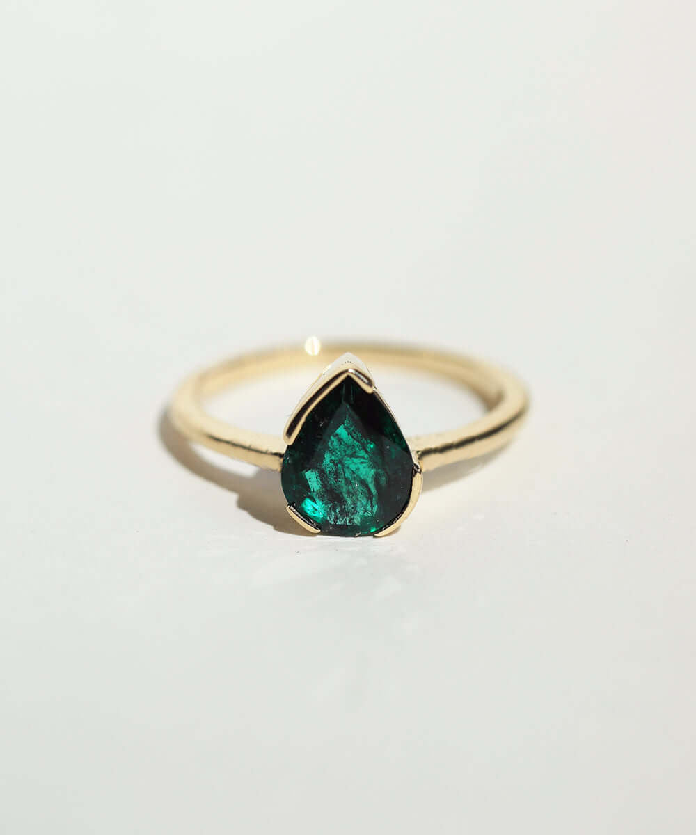 pear emerald 14k recycled yellow gold band alternative bezel greenpoint Brooklyn New York City 11222