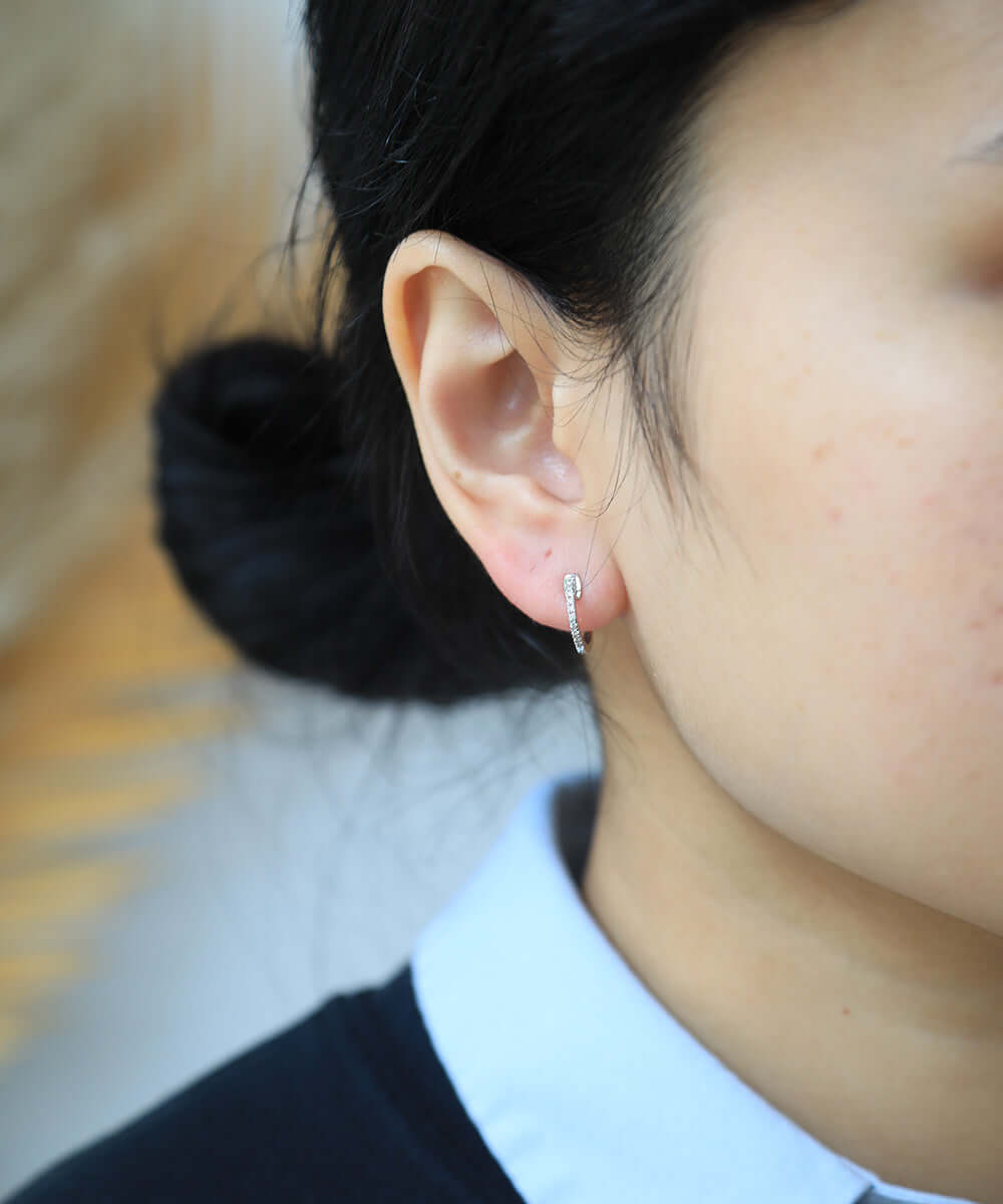14k gold hoops earrings diamonds NYC fine jewelry brooklyn NY New York jeweler sustainable ethical greenpoint engagement