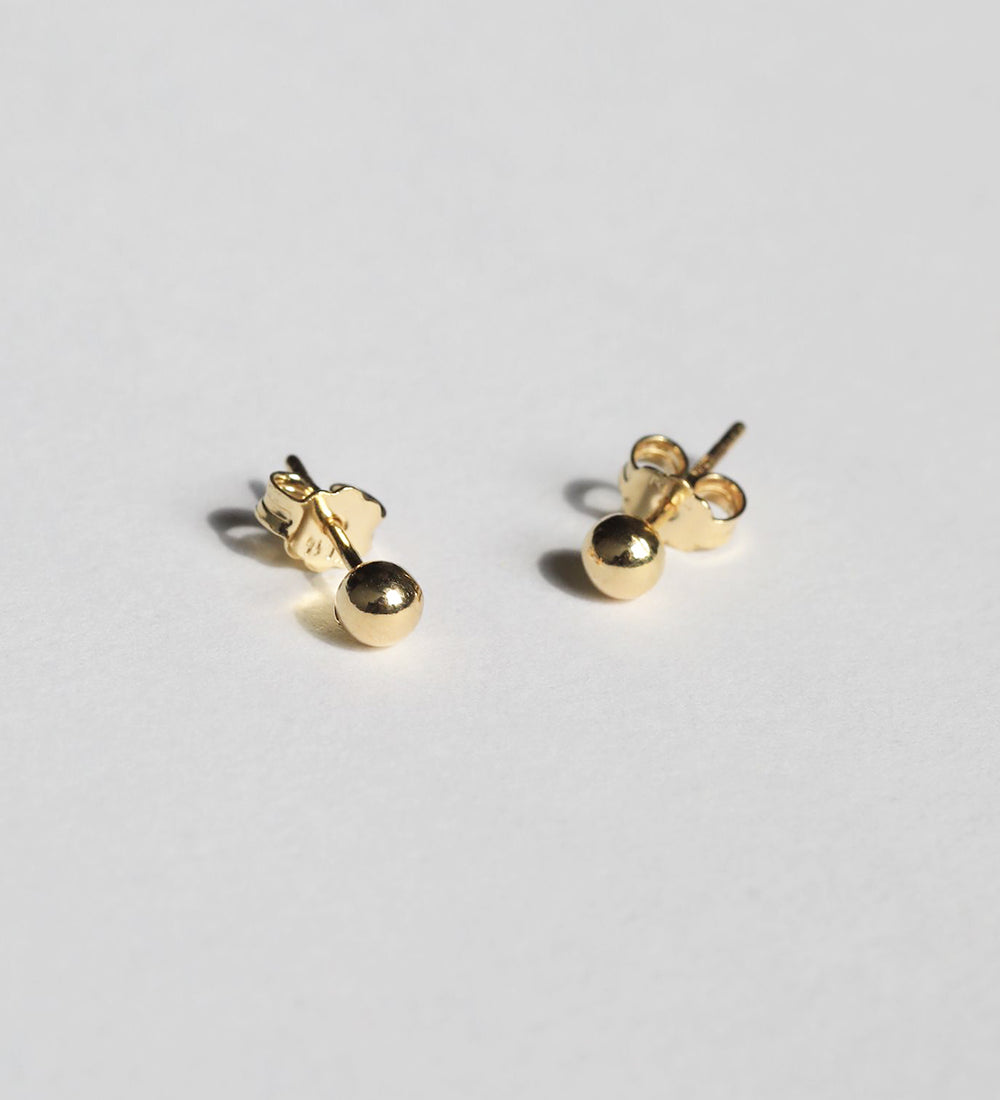 Sphere 14k Yellow Gold Stud Earrings 