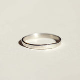Handcrafted hoop lightweight platinum NYC fine jewelry brooklyn NY New York jeweler sustainable ethical greenpoint engagement