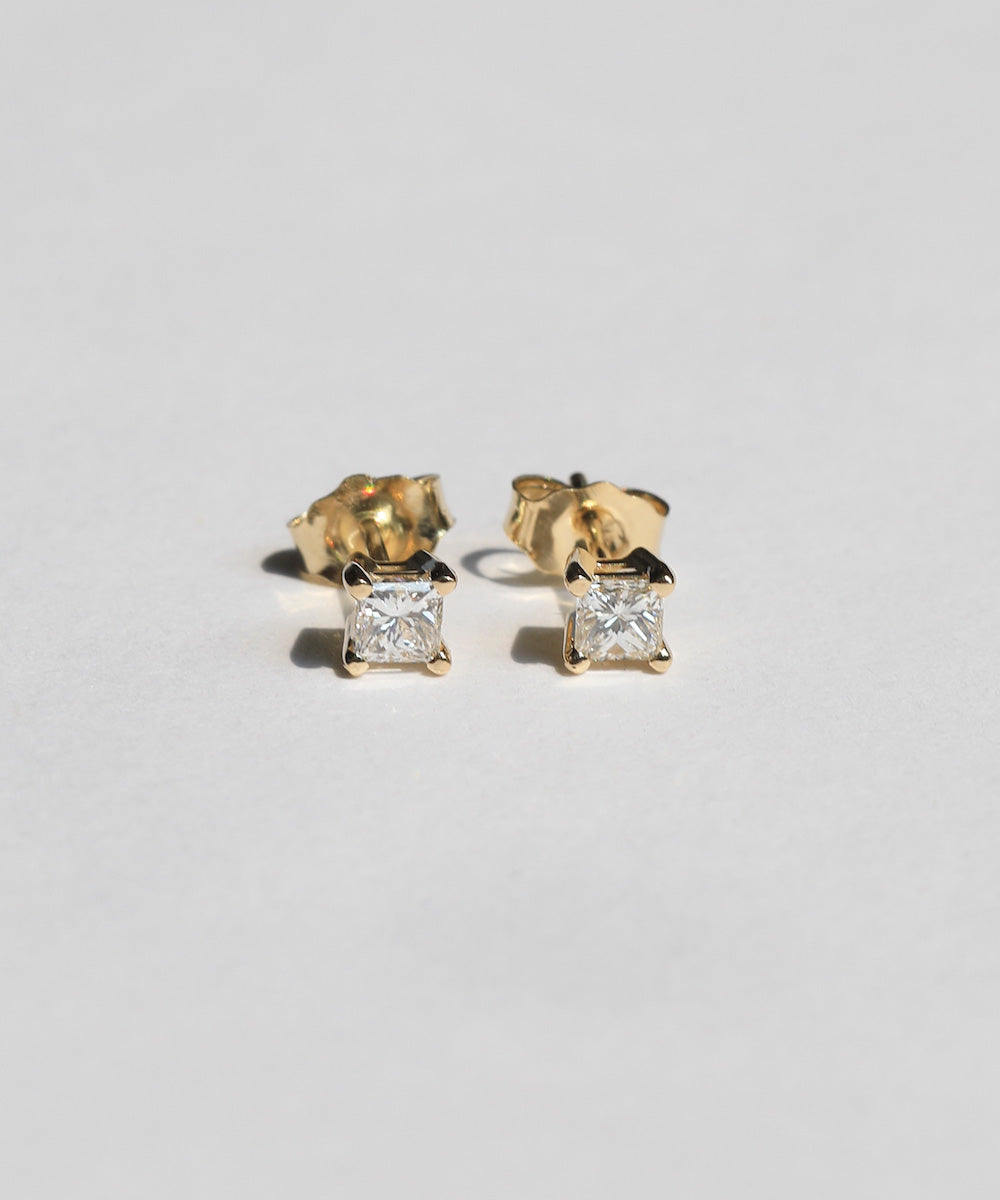 princess cut white diamond 14k yellow gold stud earrings Brooklyn New York 