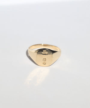 Small Hallmarked Signet Ring in Yellow Gold
