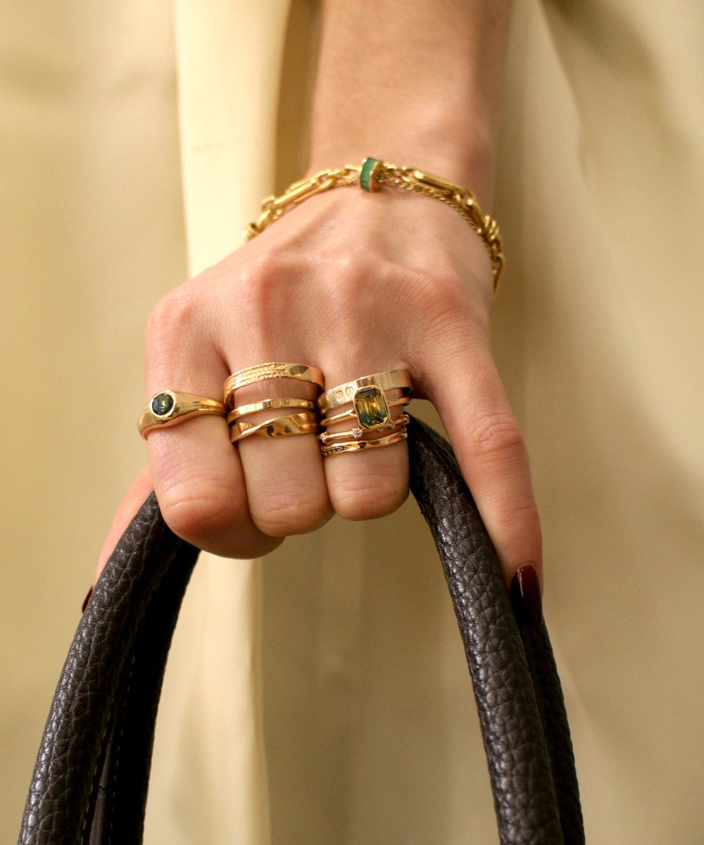 Luca Solitaire with Bi-Color Sapphire