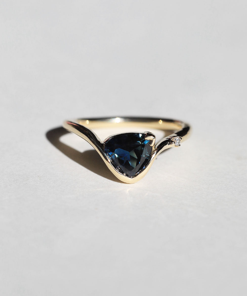 14k Yellow Gold Ring Sapphire NYC fine jewelry brooklyn NY New York jeweler sustainable ethical greenpoint engagement sapphire white diamond