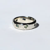 Ragged Band with Bi-Color Sapphires (Australian)