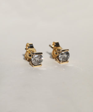 Round cut salt and pepper diamonds set in 14k yellow gold bar stud earrings handcrafted macha studio brooklyn new york