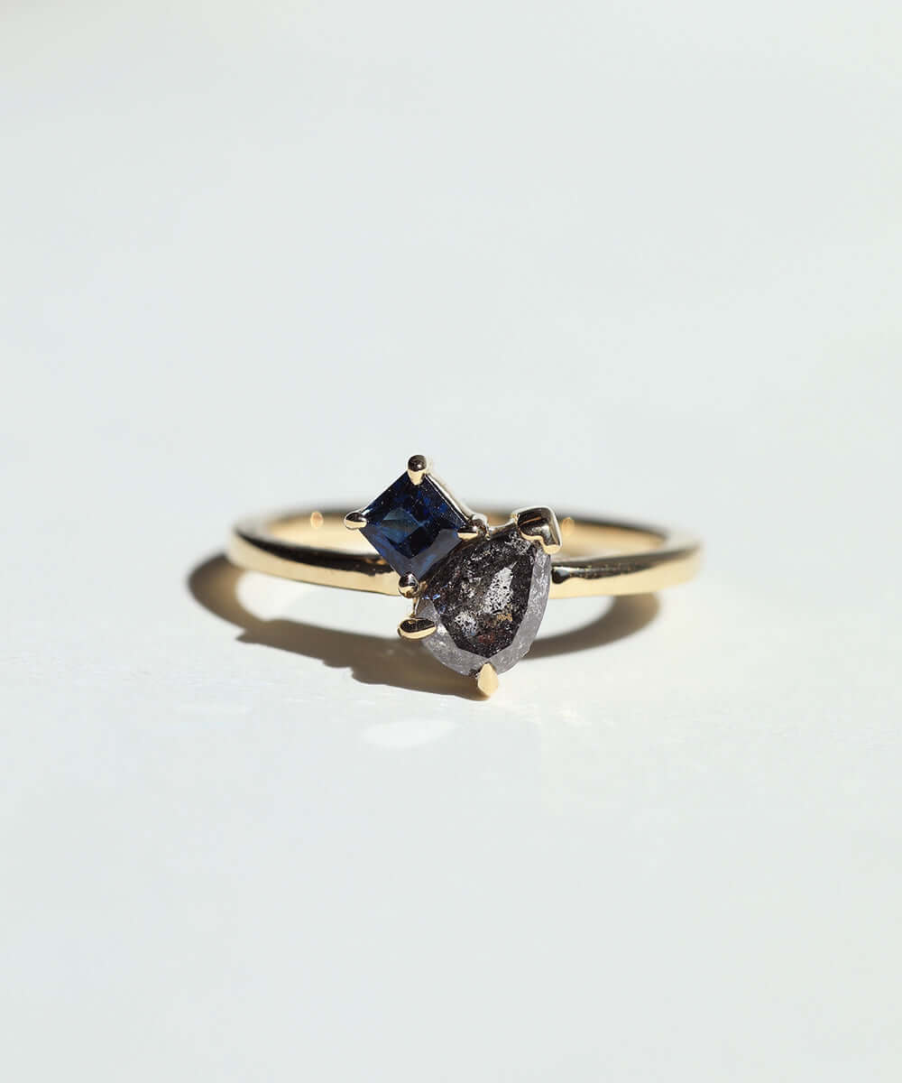 Dual Ring  sapphire Salt & Pepper 14k Yellow Gold Greenpoint Brooklyn NY