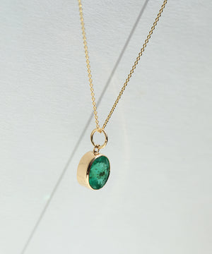 Oval  emerald necklace gold fine jewelry Brooklyn New York
