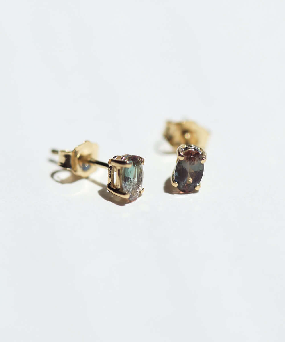 sunstone oval earrings studs gold Brooklyn New York