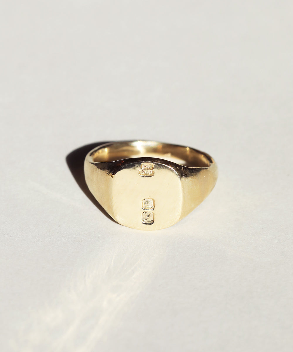 small hallmarked signet ring, unisex, mens gold wedding bands